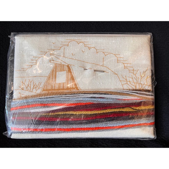 Jiffy Stitchery Un-Opened Package "Winter Barn" Wool yarn 5" x 7" - Picture 4 of 5